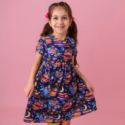 Neon Bookclub FebHYS2.20